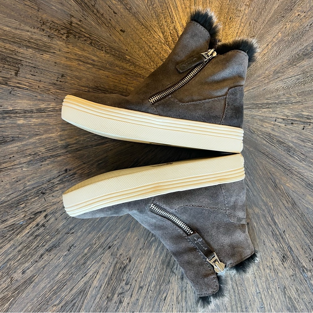 Dolce Vita Tulli Fur Lined Gray Suede Sneaker Boots Women's Size 6 - Picture 7 of 16
